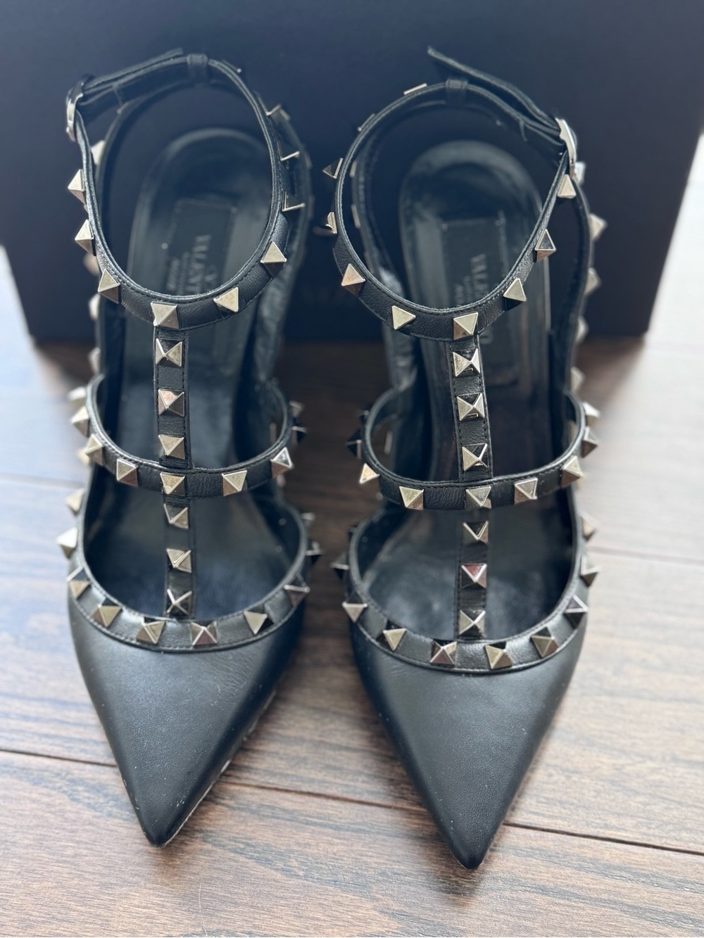 Valentino Rockstud Heels EU 36